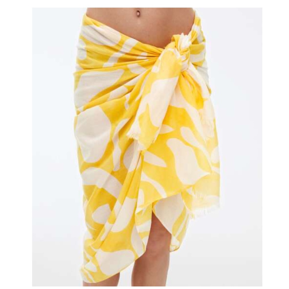 NWT OYSHO cotton yellow print sarong